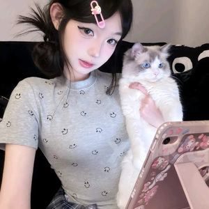 把🍌伸进女人的🍑洗澡动漫
