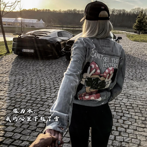 偷拍50个妇女洗澡
